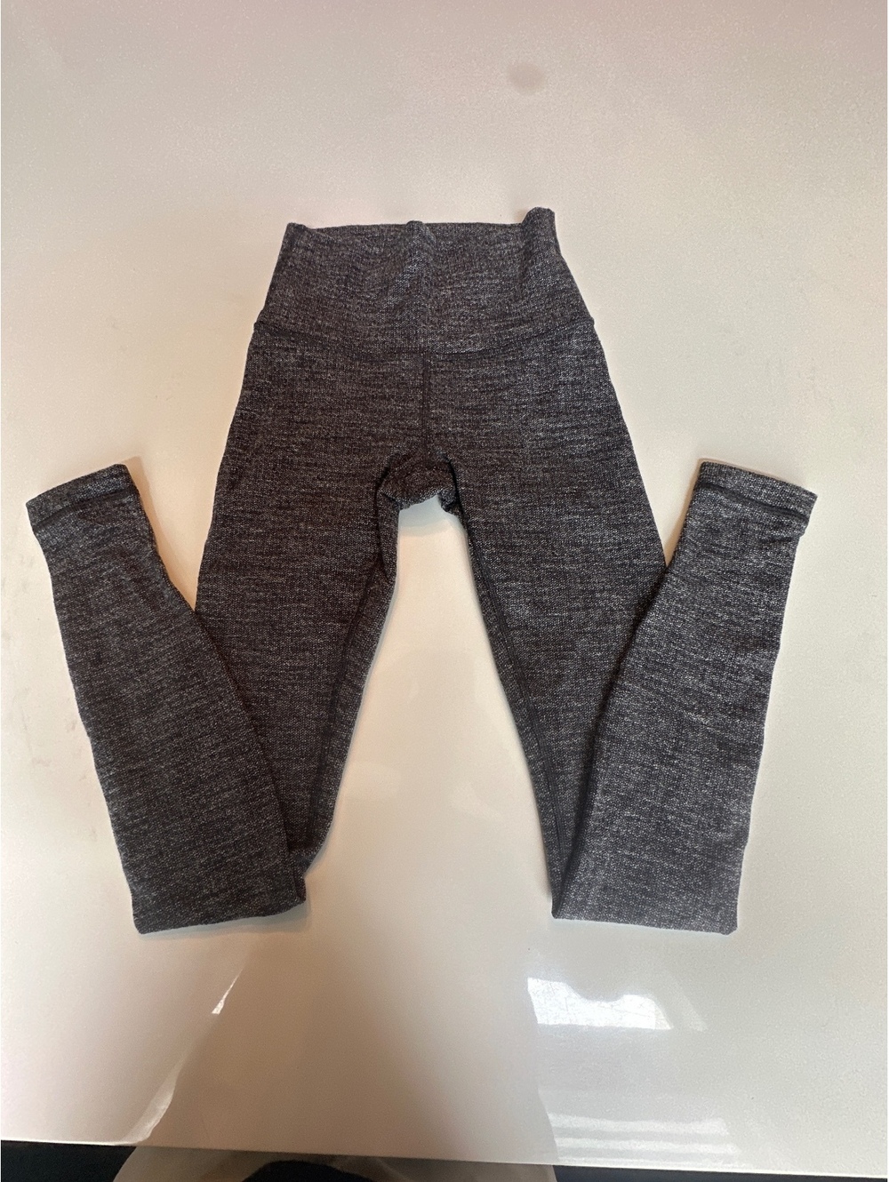 LuluLemon Dark Charcoal Gray Heather Leggings Size 2